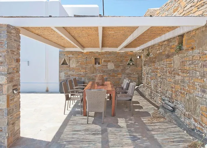 White Wave Kythnos Villa