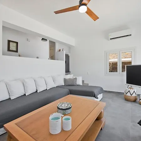 Memos Luxury Living At Kíthnosz