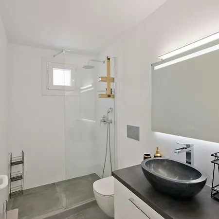 Memos Luxury Living At *