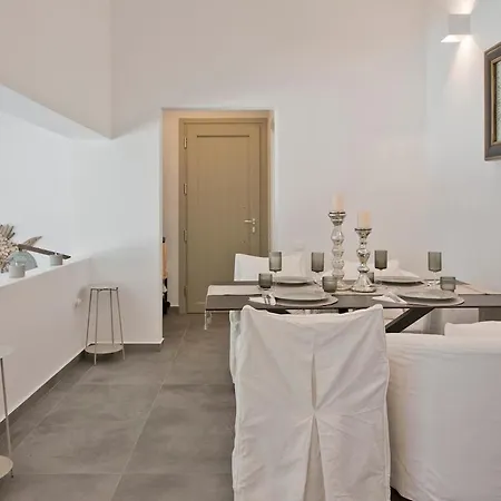 Memos Luxury Living At Kíthnosz