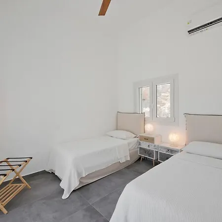 Memos Luxury Living At *